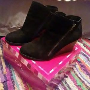 It's Ok brand black suede wedge booties size 10